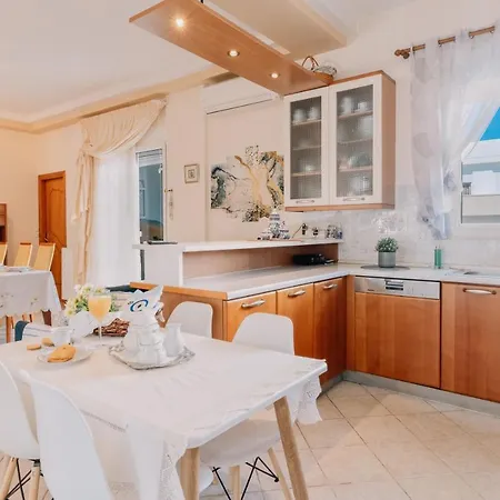 Propodes Luxury Vilă *