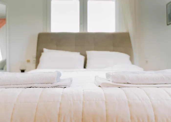 Propodes Luxury Villa *