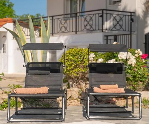 Propodes Luxury Pastida