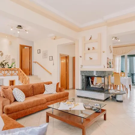 Propodes Luxury Villa *